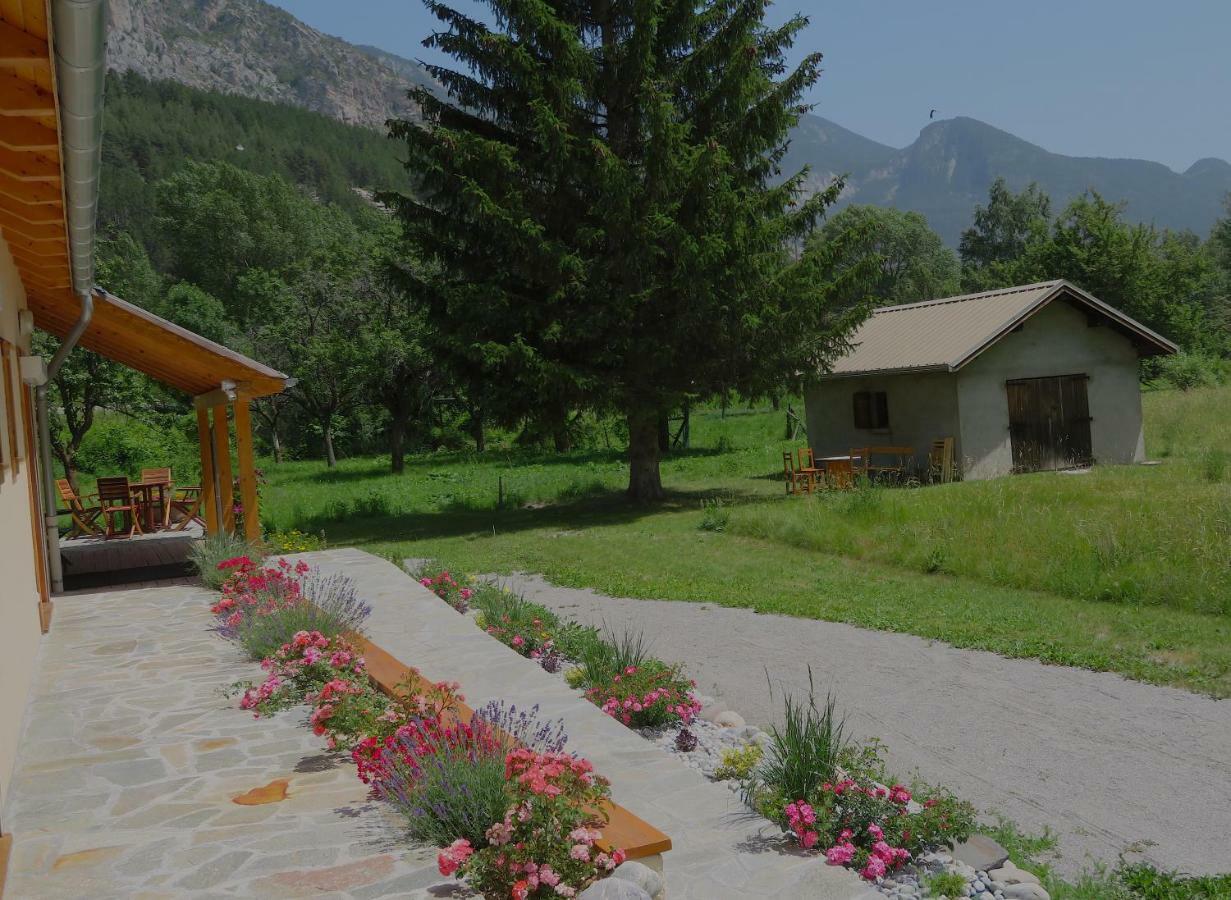 皮埃尔奥朗住宿加早餐旅馆 LʼArgentière-la-Bessée 外观 照片